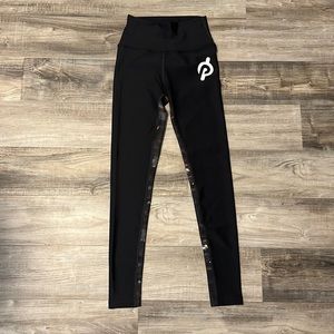 Black peloton leggings